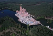 Photo of Pamiętacie Zamek w Puszczy? Inwestorzy usłyszeli nowe zarzuty
