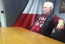 Photo of Lech Wałęsa narzeka, że 6 tysięcy złotych emerytury nie starcza mu na życie