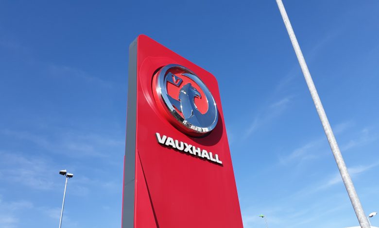 Photo of Vauxhall Motors ostrzega przed niedoborem chipów do końca roku