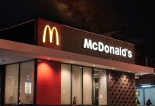 Photo of McDonald’s w Rosji dalej płaci 50 mln dolarów miesięcznie
